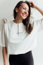 Lade das Bild in den Galerie-Viewer, Boxy Oversize Shirt - GNADE