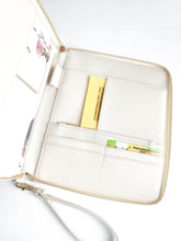 Lade das Bild in den Galerie-Viewer, Reise/ Familien Organizer (Taupe)

