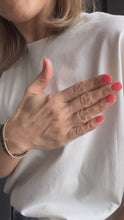Laden und Abspielen von Videos im Galerie-Viewer, Oversize Shirt - WHY NOT x Annika Bruckmeir
