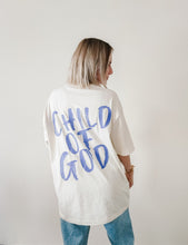 Lade das Bild in den Galerie-Viewer, Oversize UNISEX Shirt -&#39;Child of God&#39;
