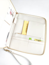 Lade das Bild in den Galerie-Viewer, Reise/ Familien Organizer (Beige)
