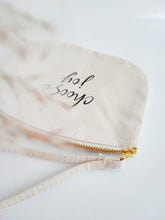 Lade das Bild in den Galerie-Viewer, Tasche &#39;choose joy&#39;
