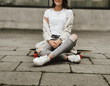 Lade das Bild in den Galerie-Viewer, Oversize Shirt &#39;I belong to Jesus&#39;
