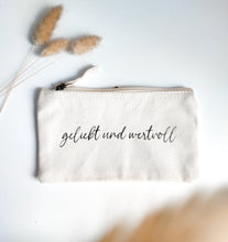 Lade das Bild in den Galerie-Viewer, Accessoires Tasche &#39;geliebt und wertvoll&#39;
